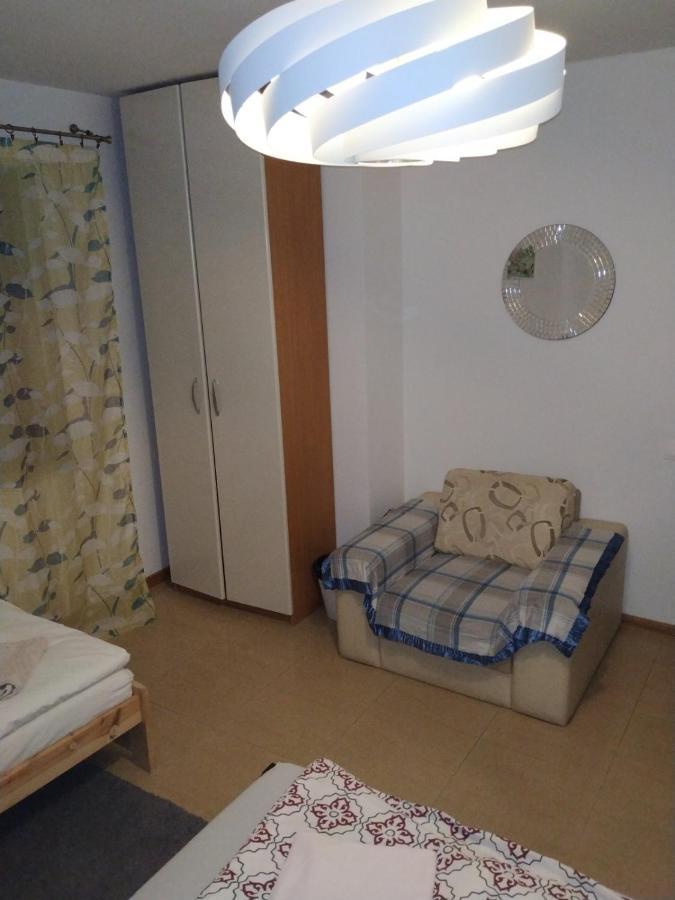 Ochota Forest Guest House Varsó Kültér fotó